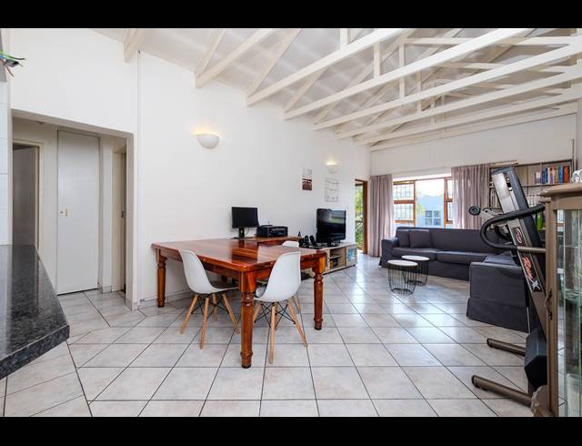 2 BEDROOM APARTMENT FOR SALE IN MORNINGSIDE
